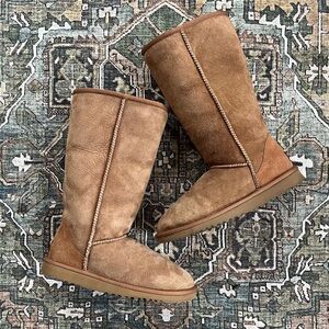 Women’s Ugg Classic Tall Boots in Chestnut (7)